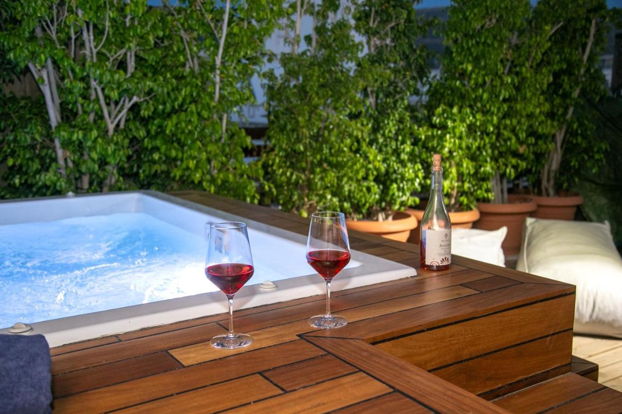דירות Beautiful Penthouse In Athens With Outside Jacuzzi מראה חיצוני תמונה