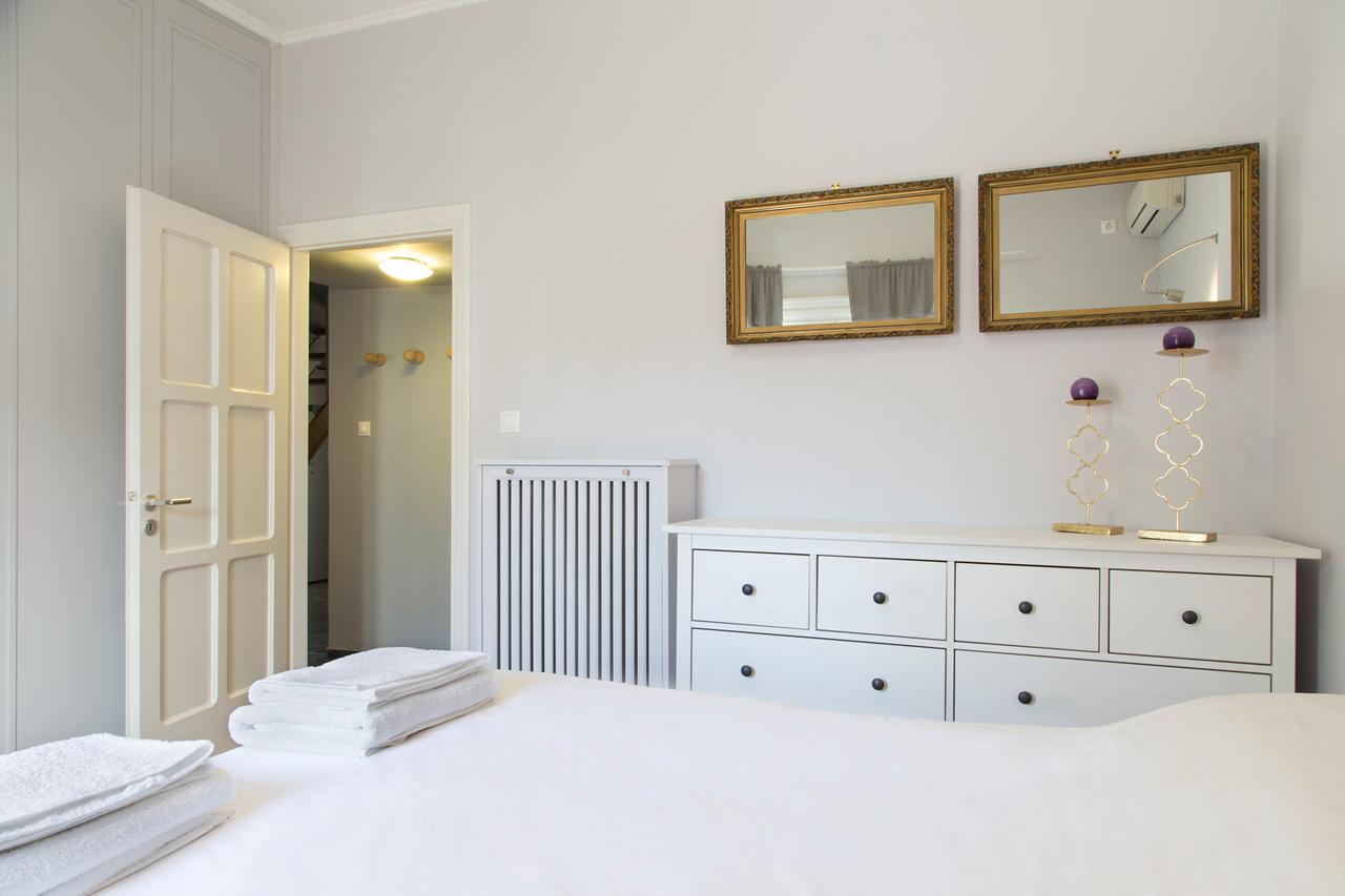 דירות Beautiful Penthouse In Athens With Outside Jacuzzi מראה חיצוני תמונה